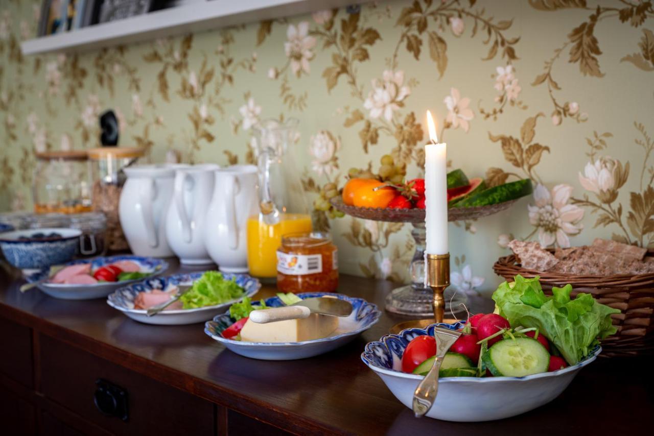 Fregatten Bed & Breakfast Karlskrona Exterior foto